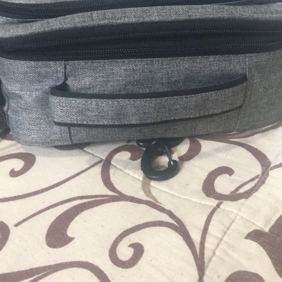 Roots lunch box in amazing condition - Picture 4 of 4